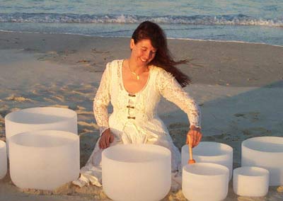 Crystal Singing Bowls – Chicchan (Read More)